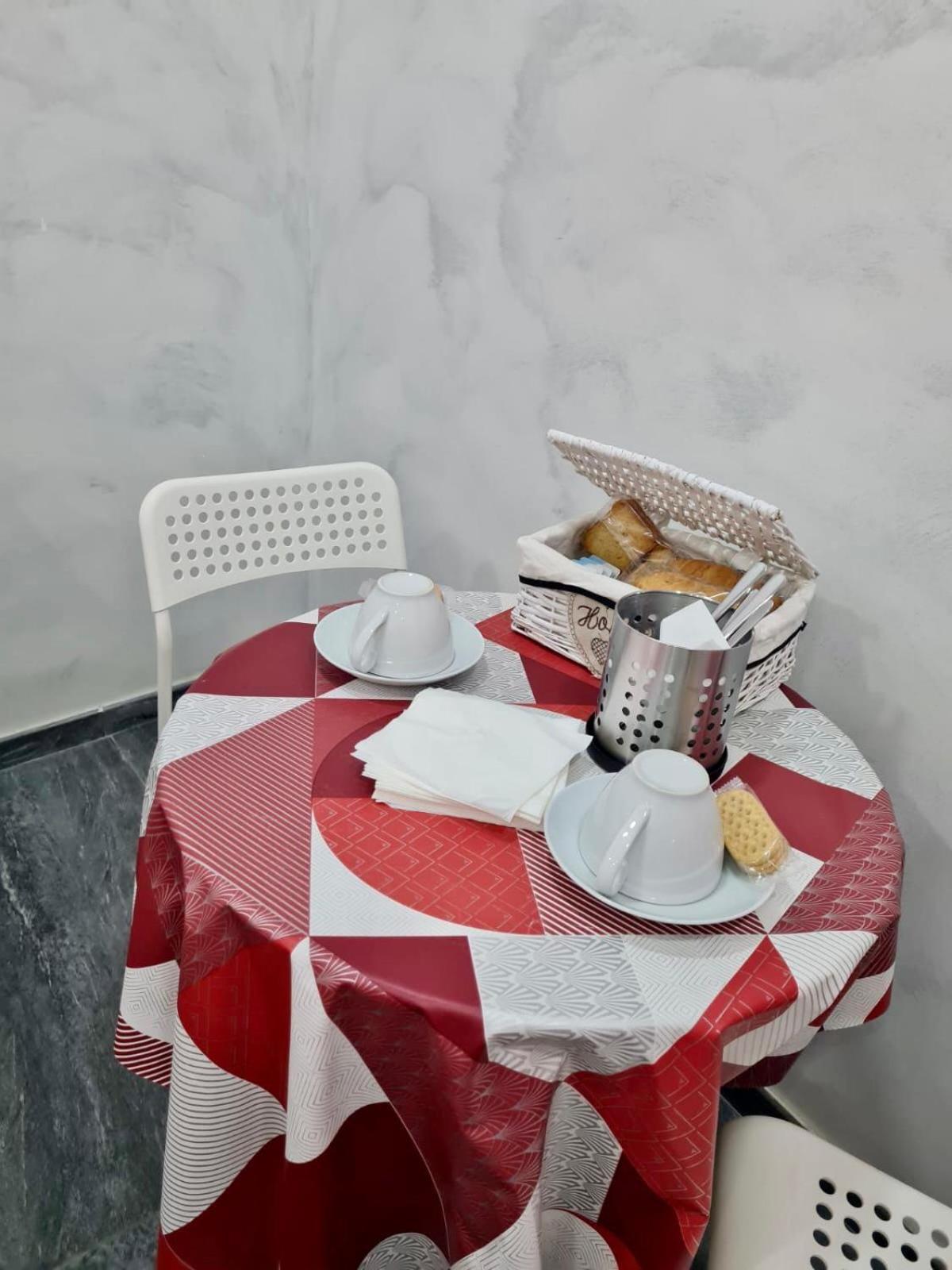 Clale Rooms Napoli Exterior foto
