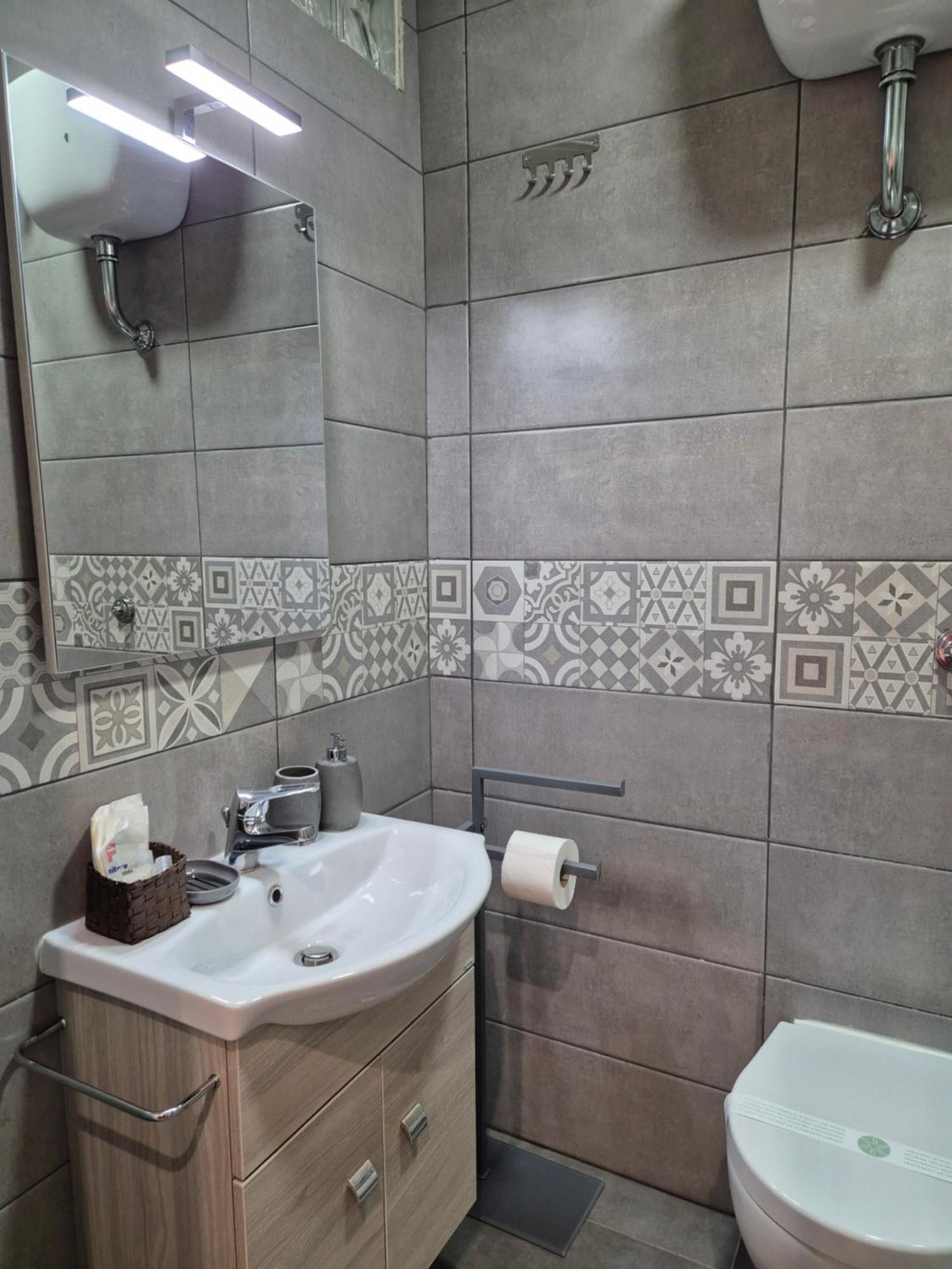 Clale Rooms Napoli Exterior foto